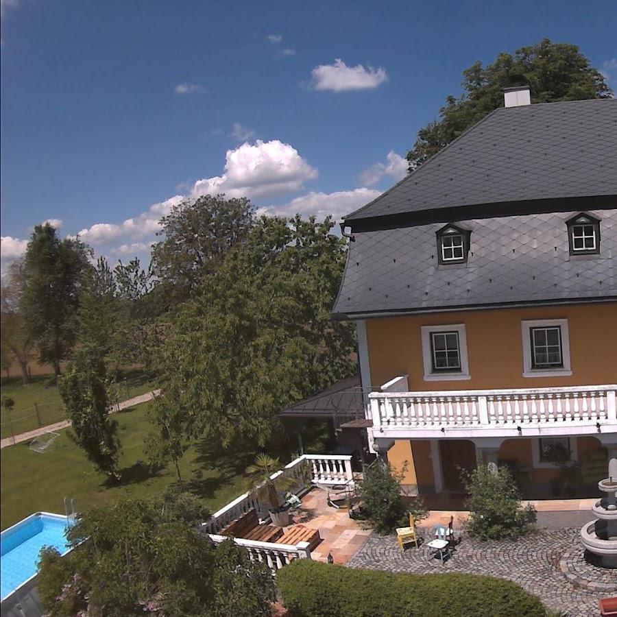 Restaurant "Wagyu Lengfelden" in Neukirchen an der Enknach