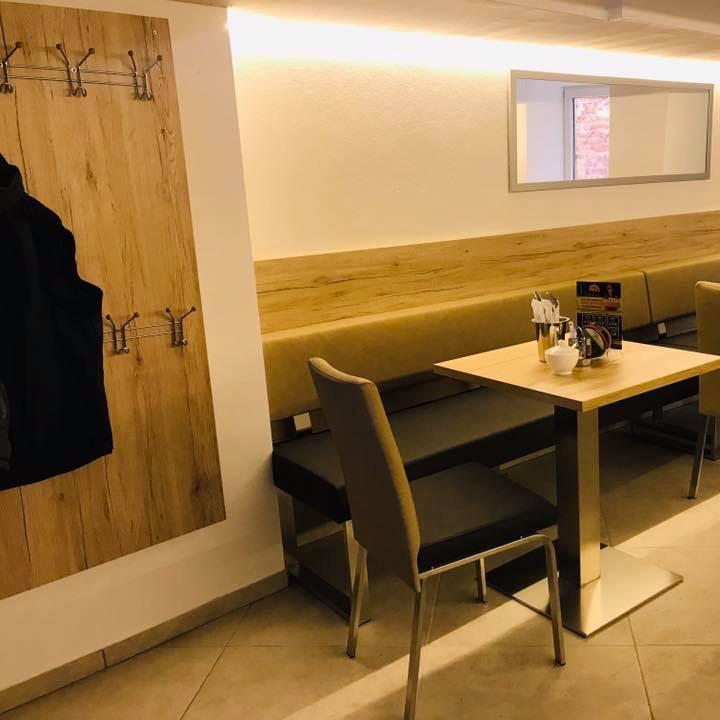 Restaurant "Pizza House" in Mattighofen