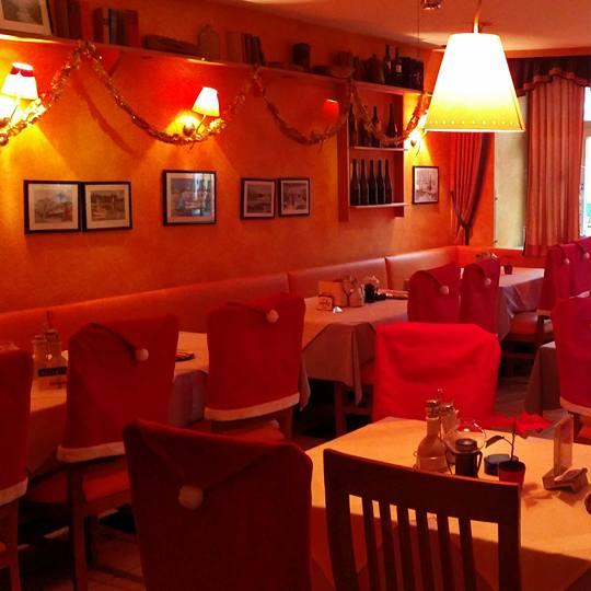 Restaurant "Pizzeria Paradiso" in Mattighofen