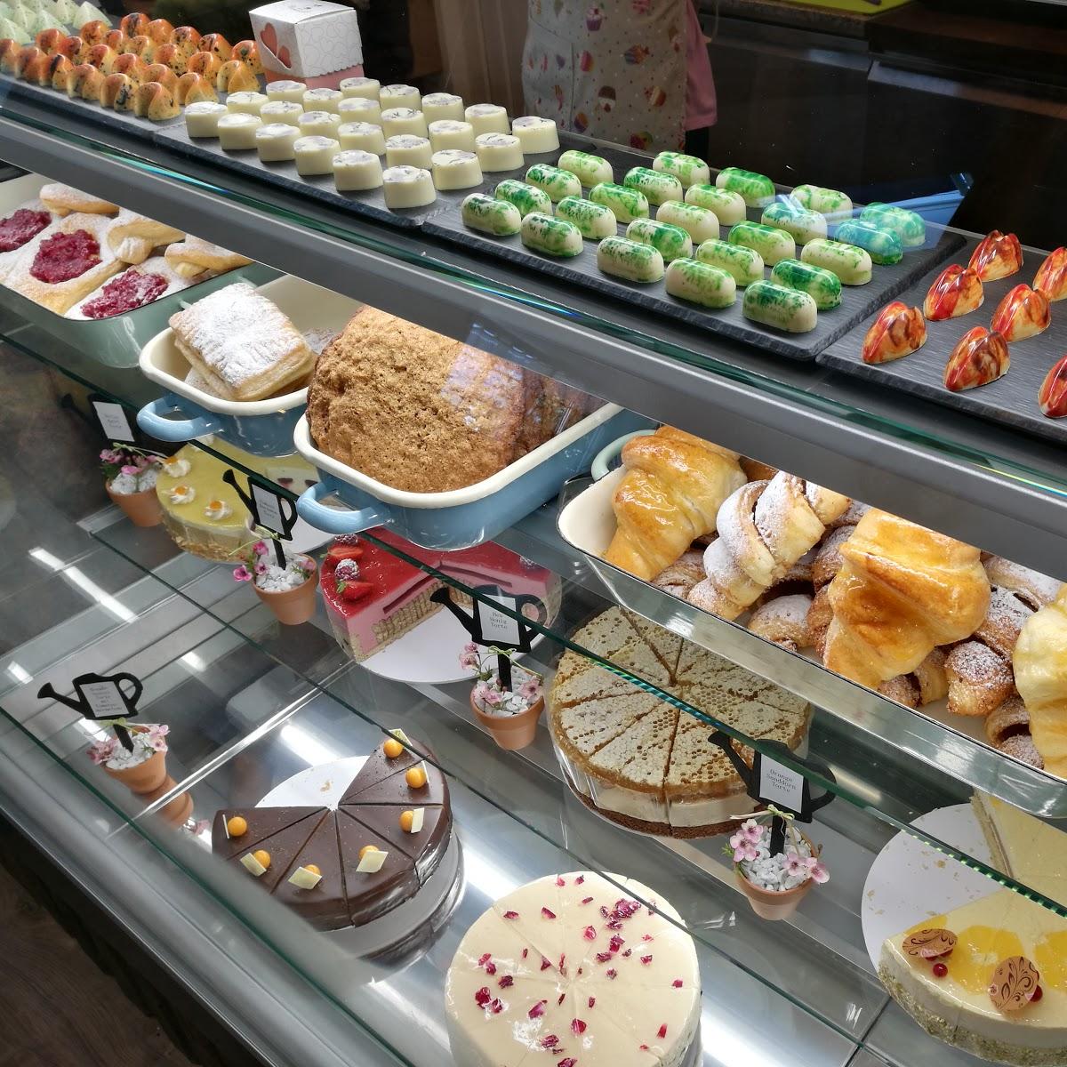 Restaurant "Kathis Blumencafé" in Faistenau