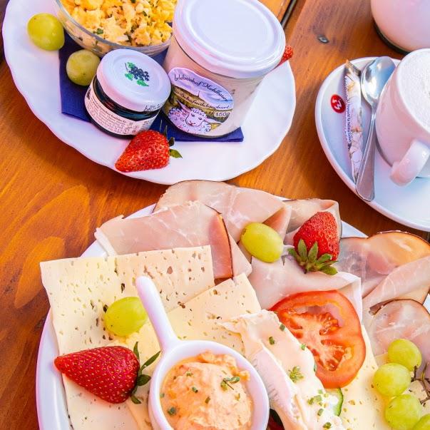 Restaurant "Bartl Hütte" in Laim