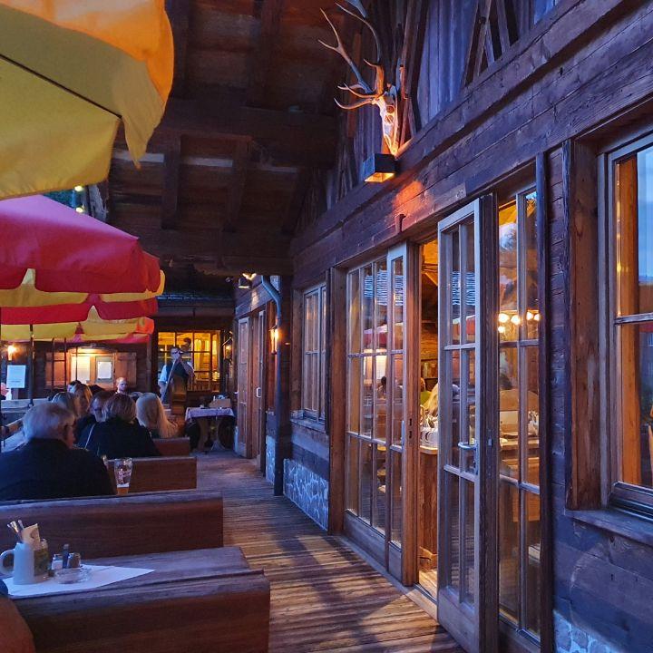 Restaurant "Dorf-Alm zu St. Wolfgang" in Sankt Wolfgang im Salzkammergut