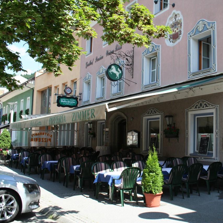Restaurant "Frühstückspension Weißes Rößl" in Werfen