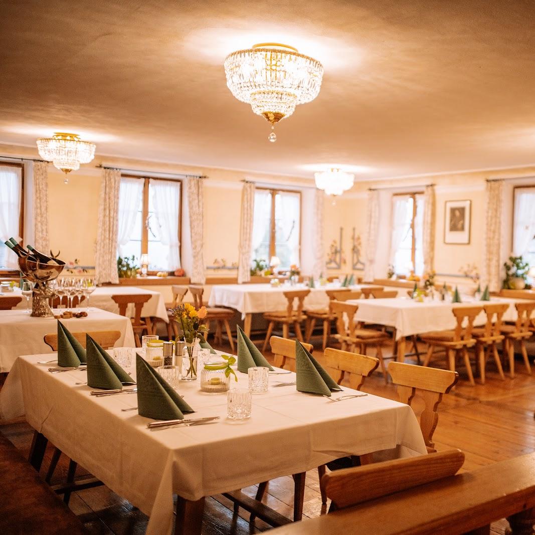 Restaurant "Gasthaus & Hotel „Zur Linde“" in Chiemsee