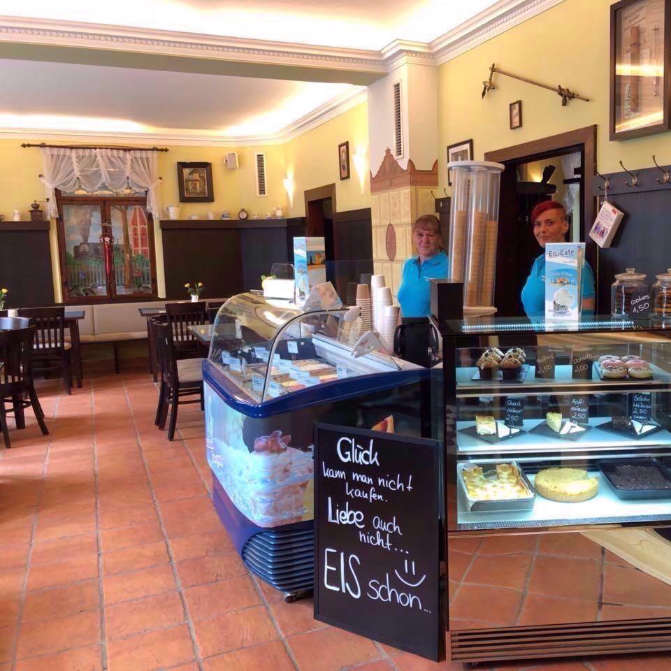 Restaurant "Eisdiele & Café Kastanienecke" in Zerbst-Anhalt