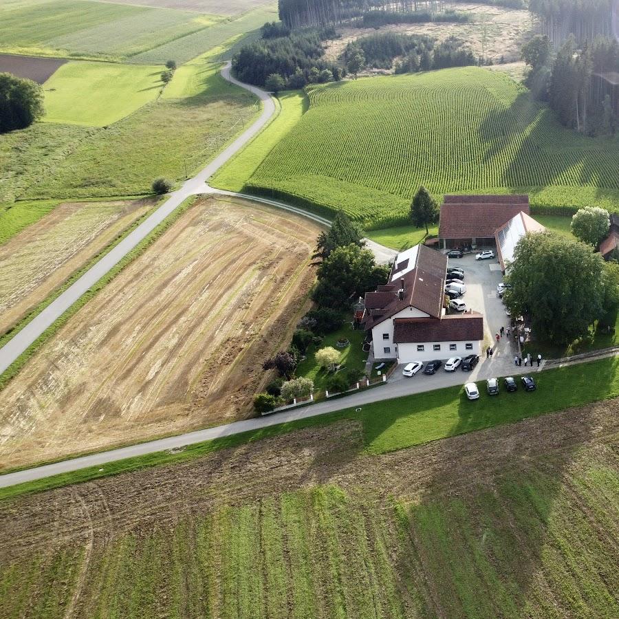 Restaurant "Hartlwirt" in Oberschneiding