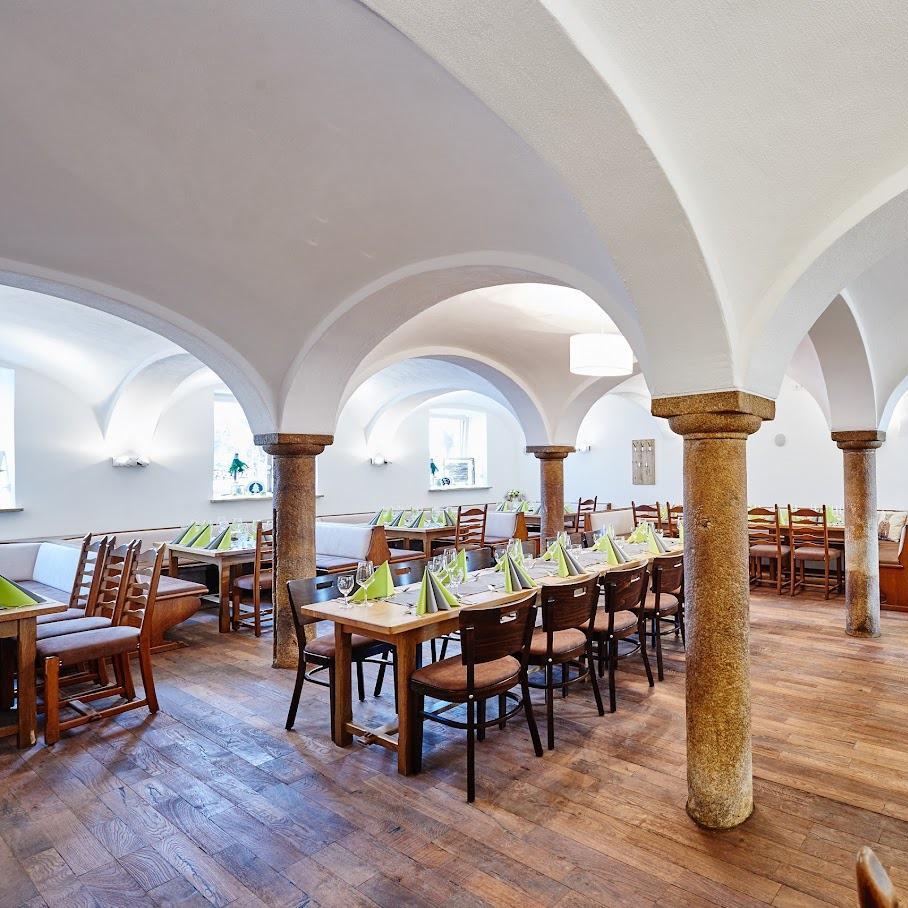 Restaurant "s’Wirtshaus Zum Grafen" in Wallersdorf