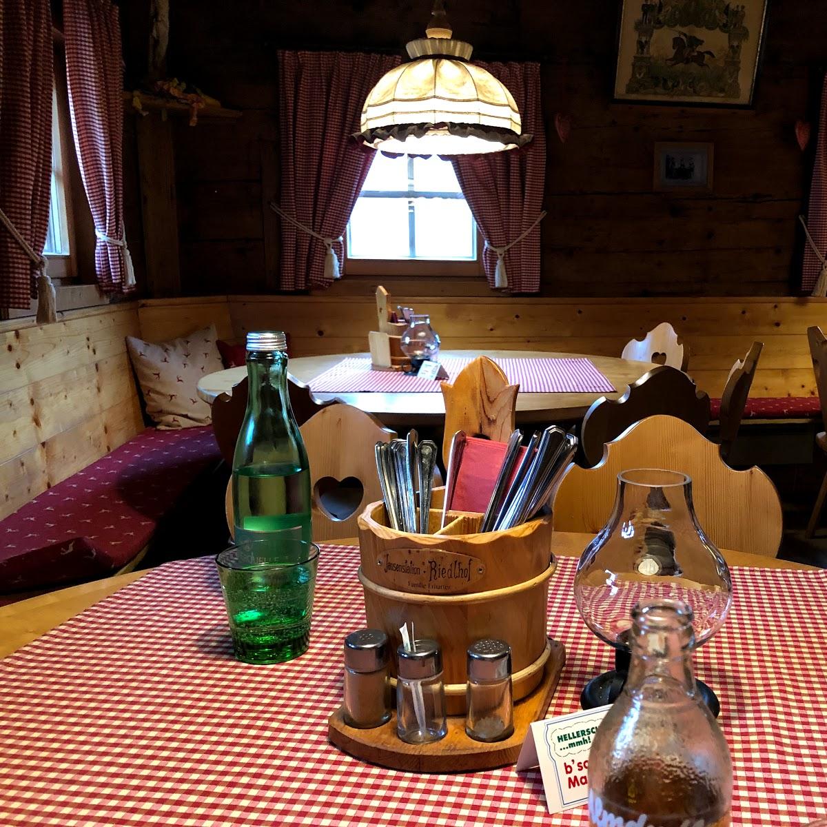 Restaurant "Jausenstation Riedlhof" in Oberau