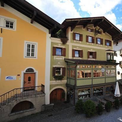 Restaurant "Gasthof Oberbräu" in Hopfgarten-Markt