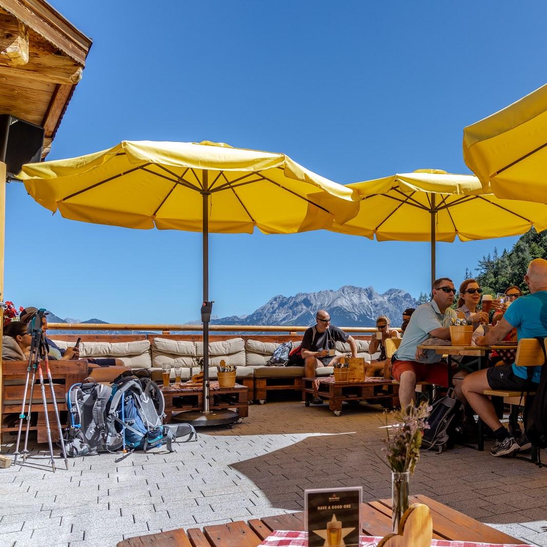 Restaurant "Alpengasthof Lärchfilzhochalm" in Fieberbrunn