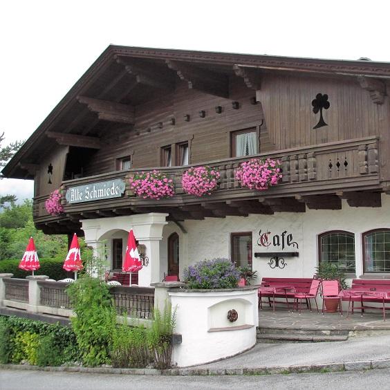 Restaurant "Gasthof Alte Schmiede" in Obsteig