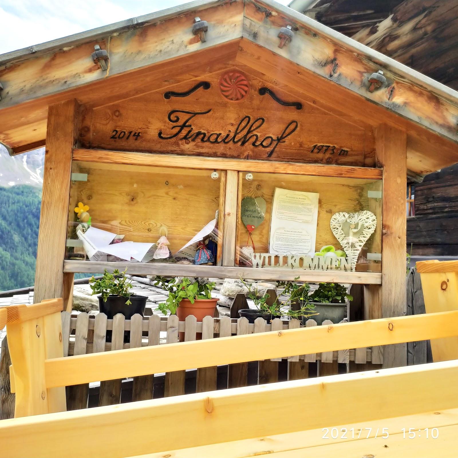 Restaurant "Finailhof" in Senales