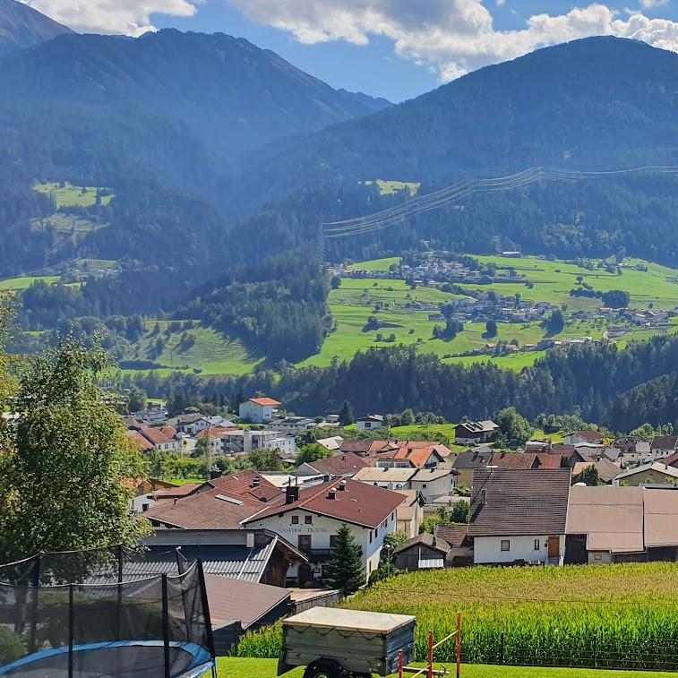 Restaurant "Gasthaus-Pension Traube" in Karres