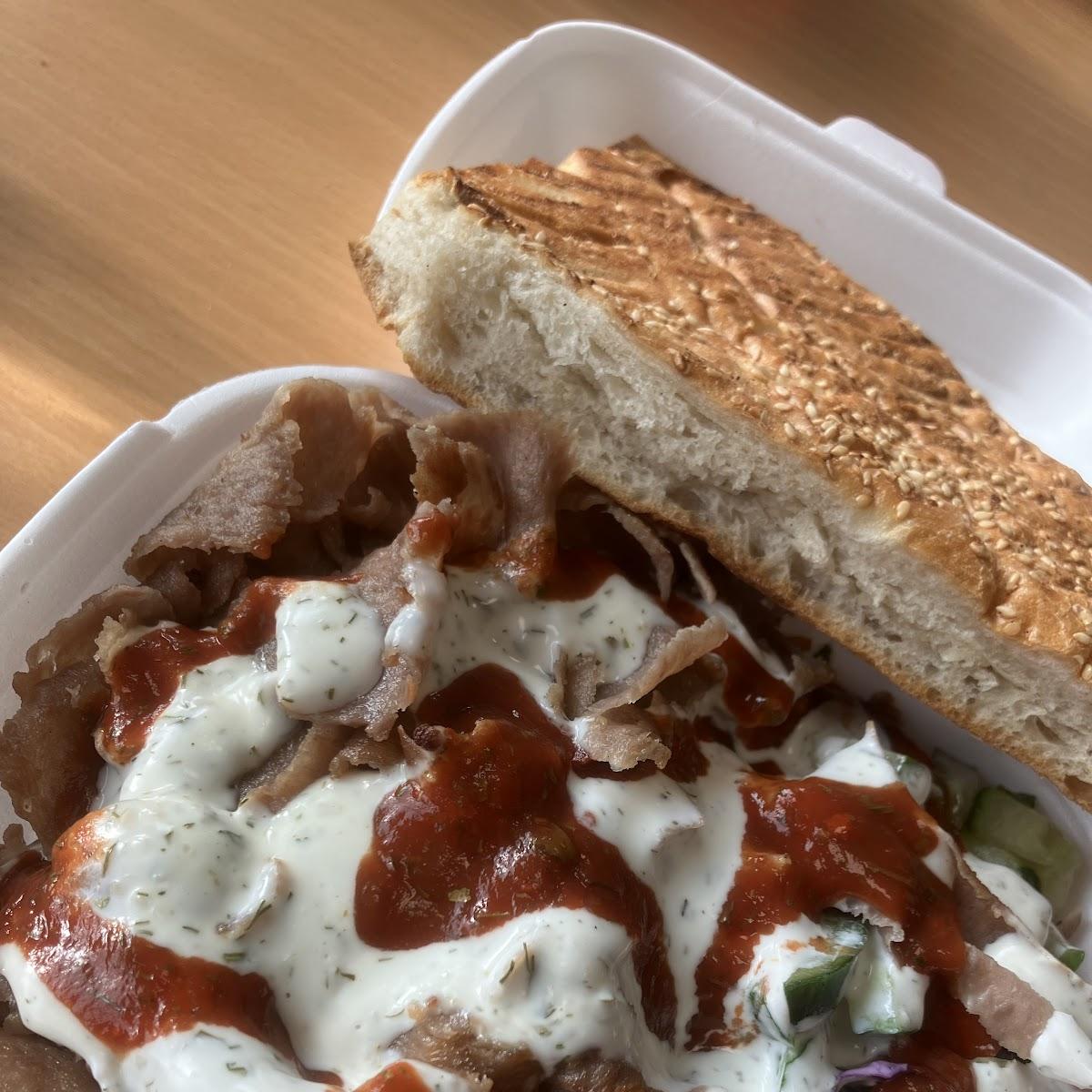 Restaurant "Café Sultan Restaurant & Bar" in Bernsdorf