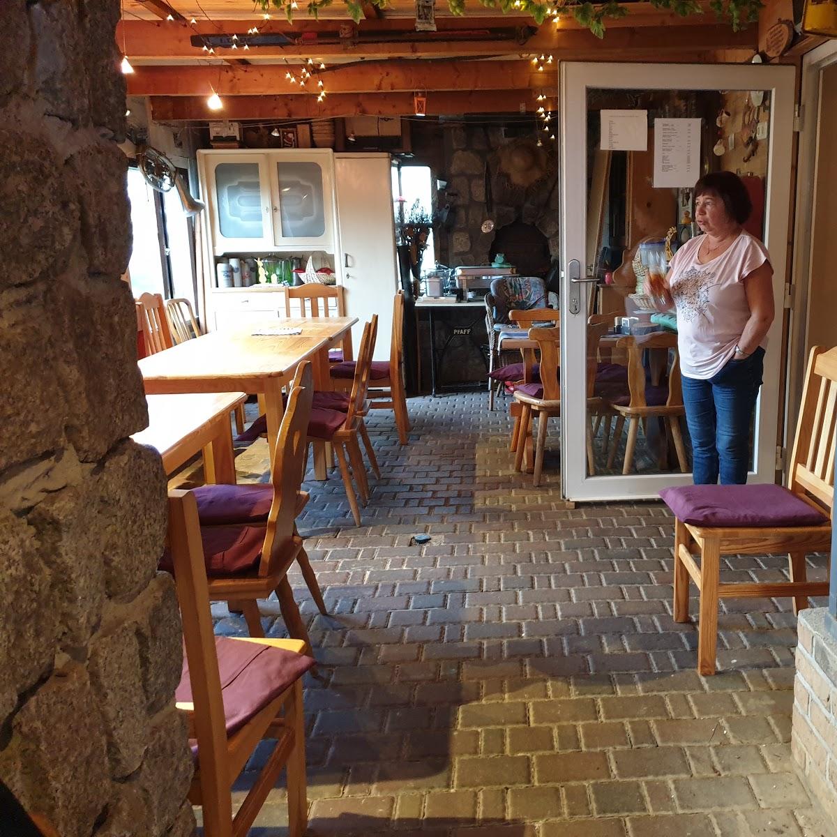 Restaurant "Café & Weinstube Lindemann" in Tettau