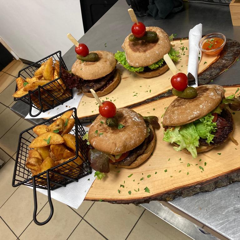 Restaurant "TASTE OF SINN" in  Sinn