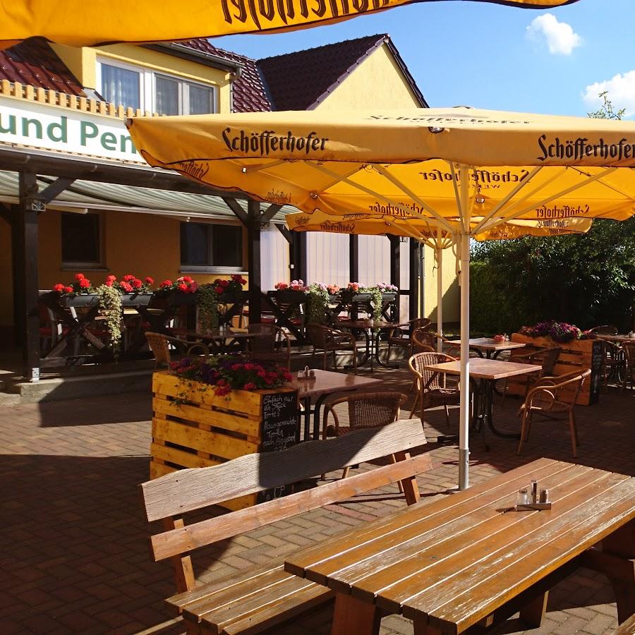 Restaurant "Gasthaus Zur Hecke" in Schönefeld