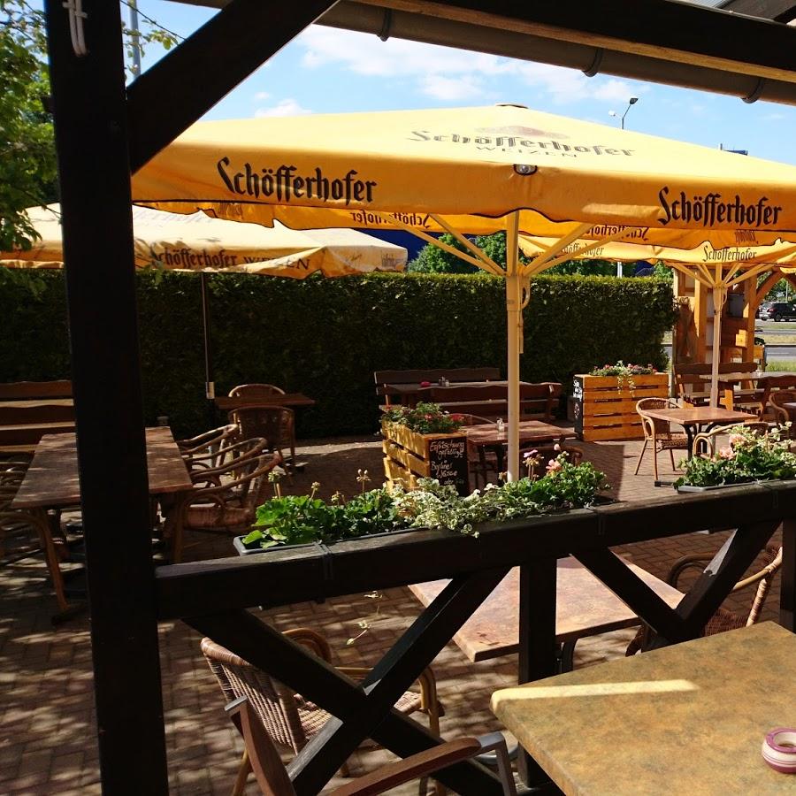 Restaurant "Gasthaus Zur Hecke" in Schönefeld