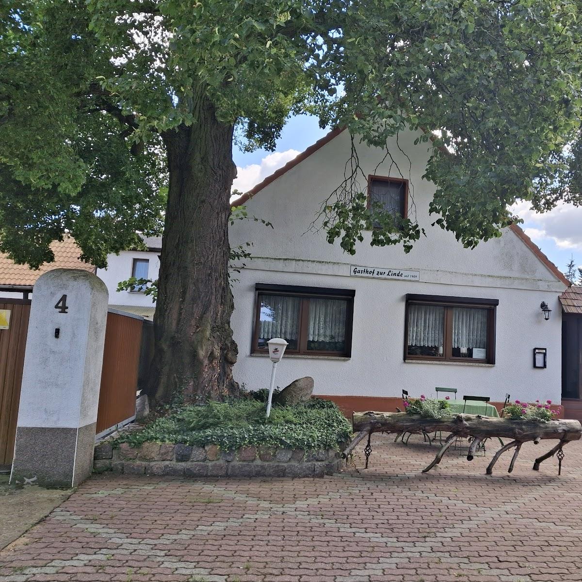 Restaurant "Gasthof Zur Linde" in Milower Land