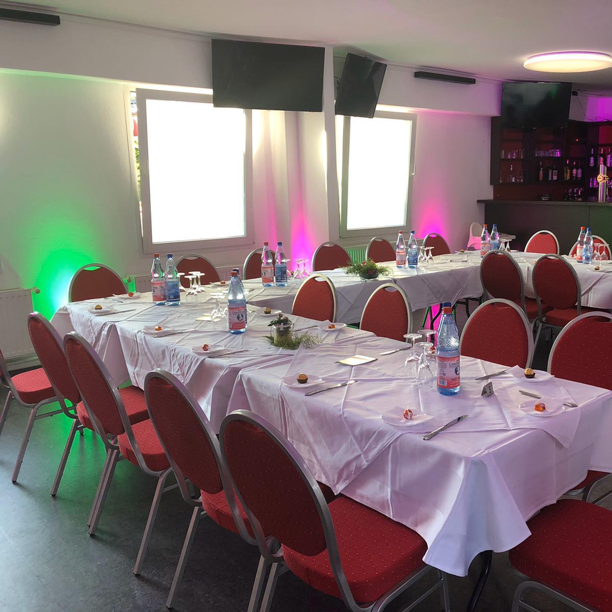 Restaurant "Paris-Rom- Billard, Darts & Sky Sportsbar" in Erkner