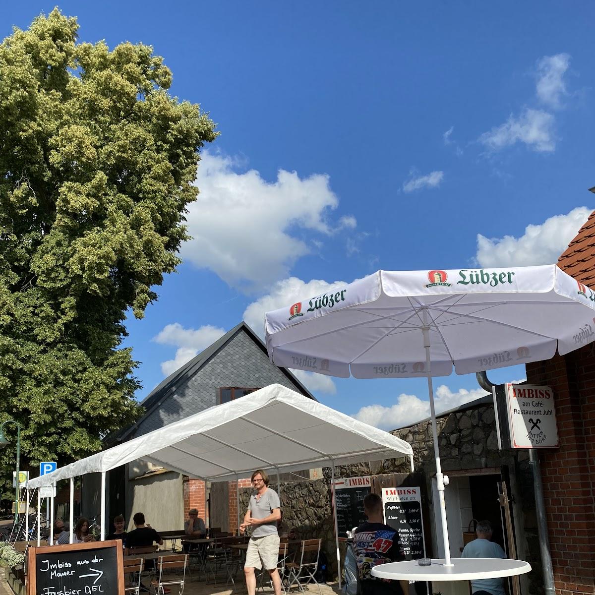 Restaurant "Imbiss aus der Mauer" in Feldberger Seenlandschaft