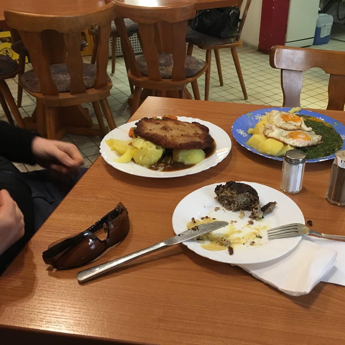 Restaurant "SCHMACKOFATZ deutsche Hausmannskost" in Berlin