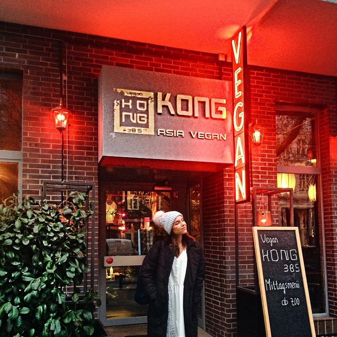 Restaurant "Kong Vegan 385" in Berlin