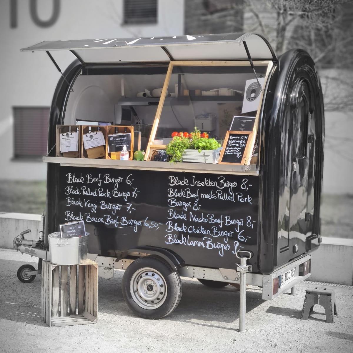Restaurant "Street Food Trailer CATERING" in Berlin