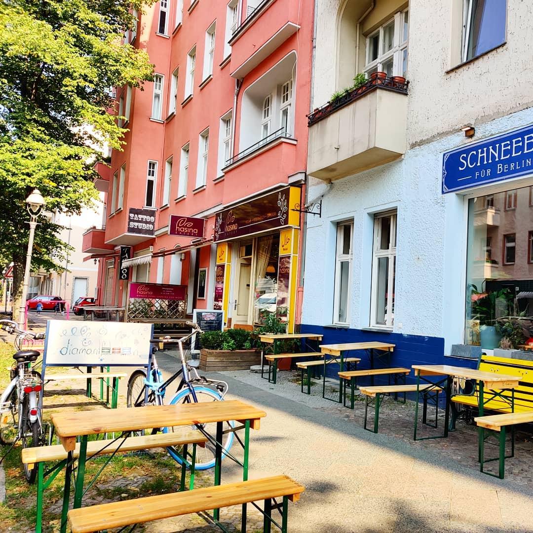 Restaurant "Schneeeule Salon für Berliner Bierkultur" in Berlin