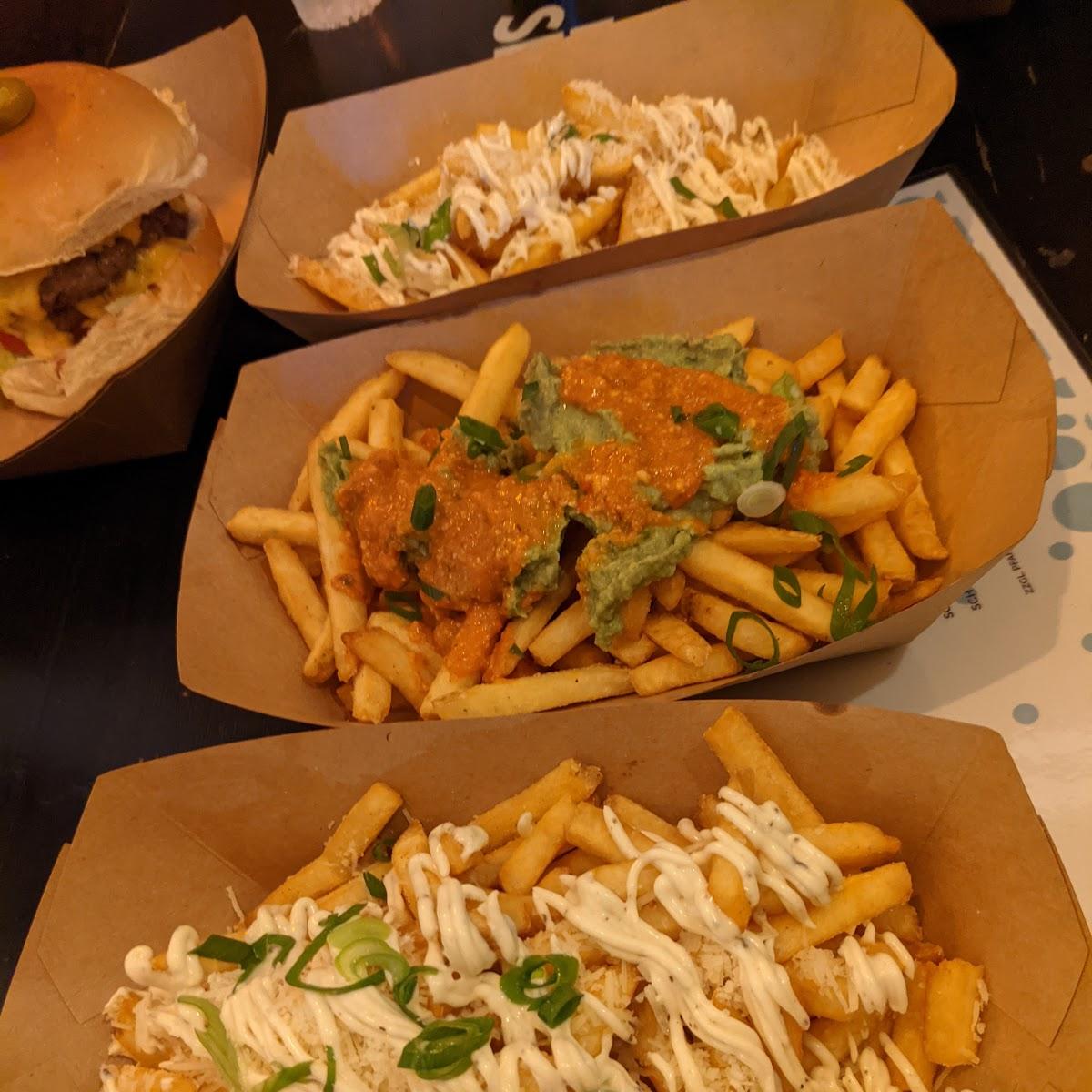 Restaurant "doppelt Käse - Burger, Fingerfood, Vegan, Pommes" in Berlin