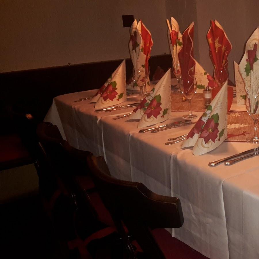 Restaurant "Weinstube Viertelesschlotzer" in Stuttgart