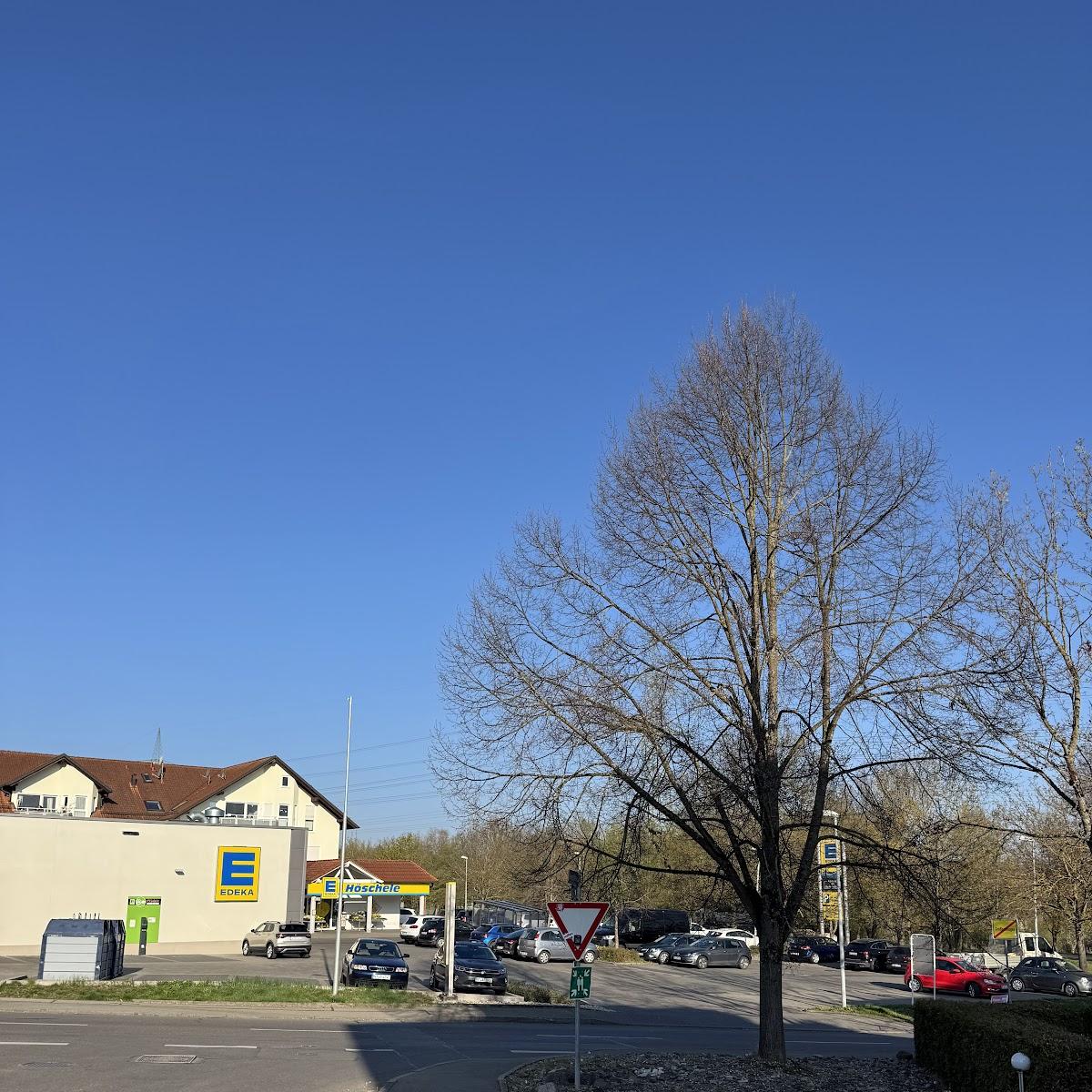 Restaurant "UNO Hotel Stuttgart" in Großbettlingen