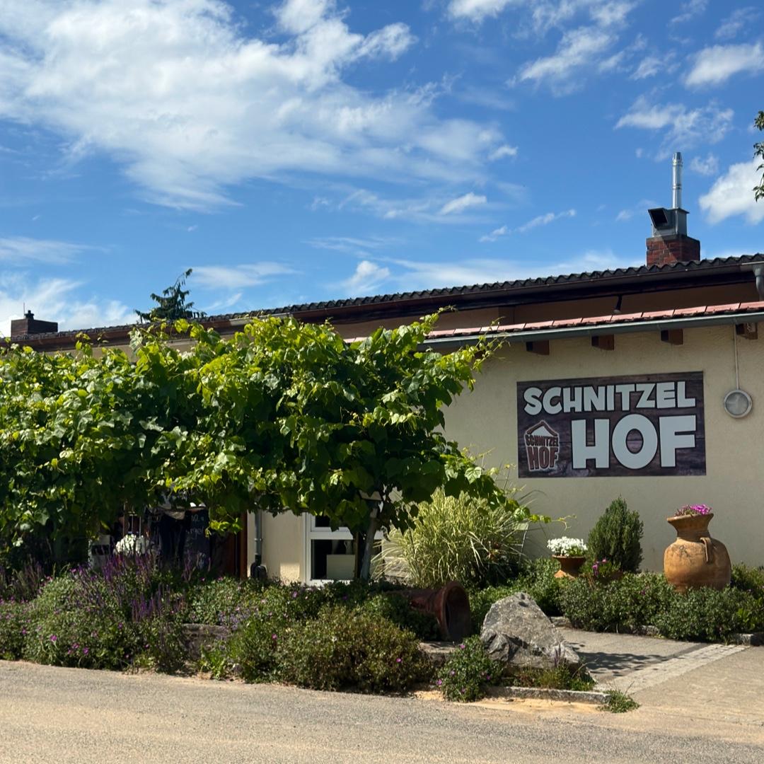 Restaurant "Schnitzelhof" in Erlenbach
