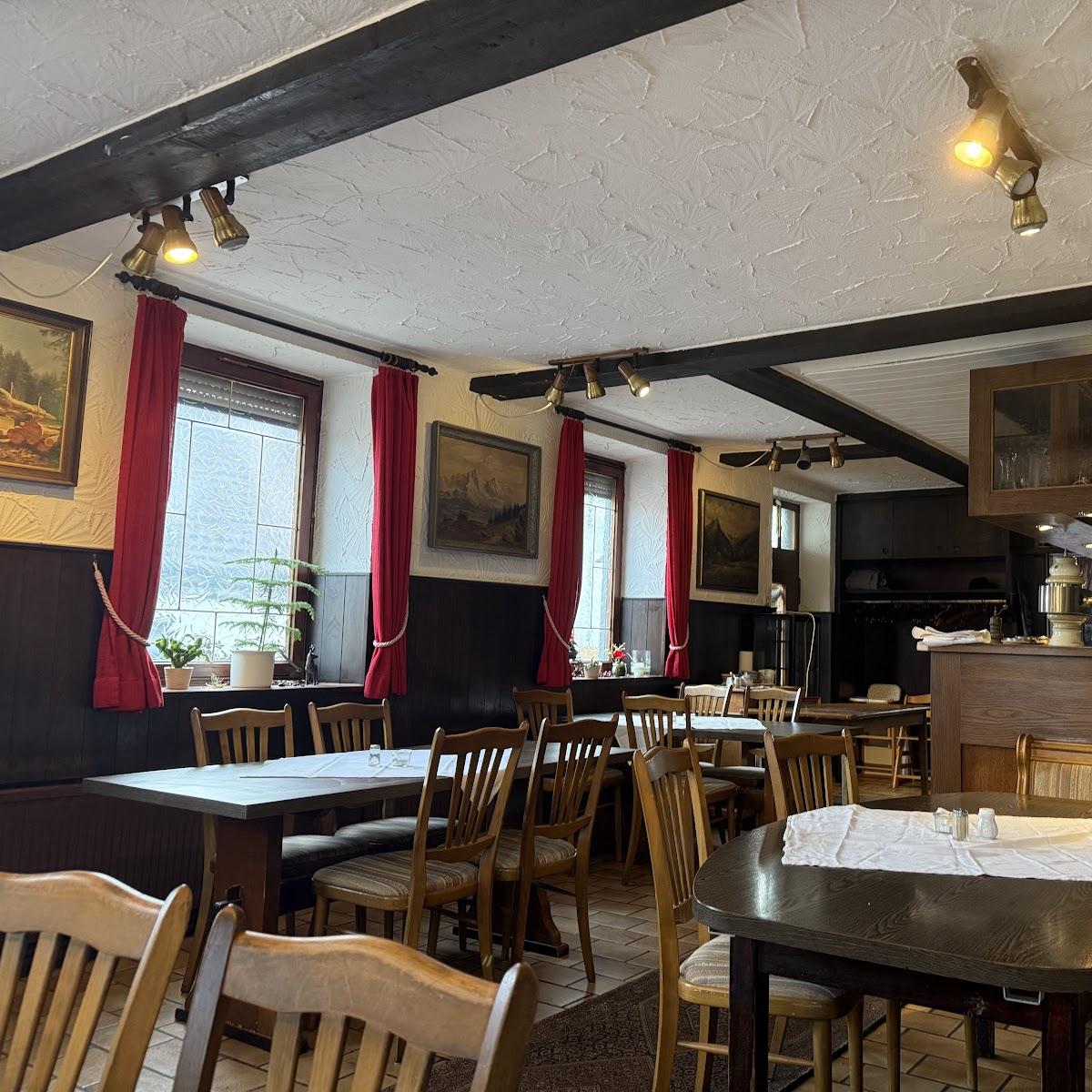 Restaurant "Gasthof Hirsch - Familie Barth Fremdenzimmer" in Königsbronn