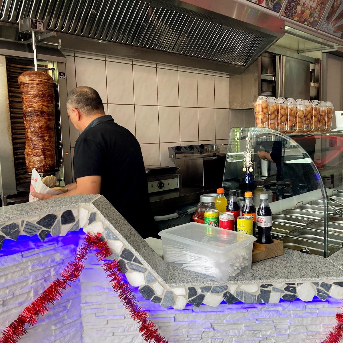 Restaurant "BASARI DÖNER KEBAB GRILL" in Neulußheim