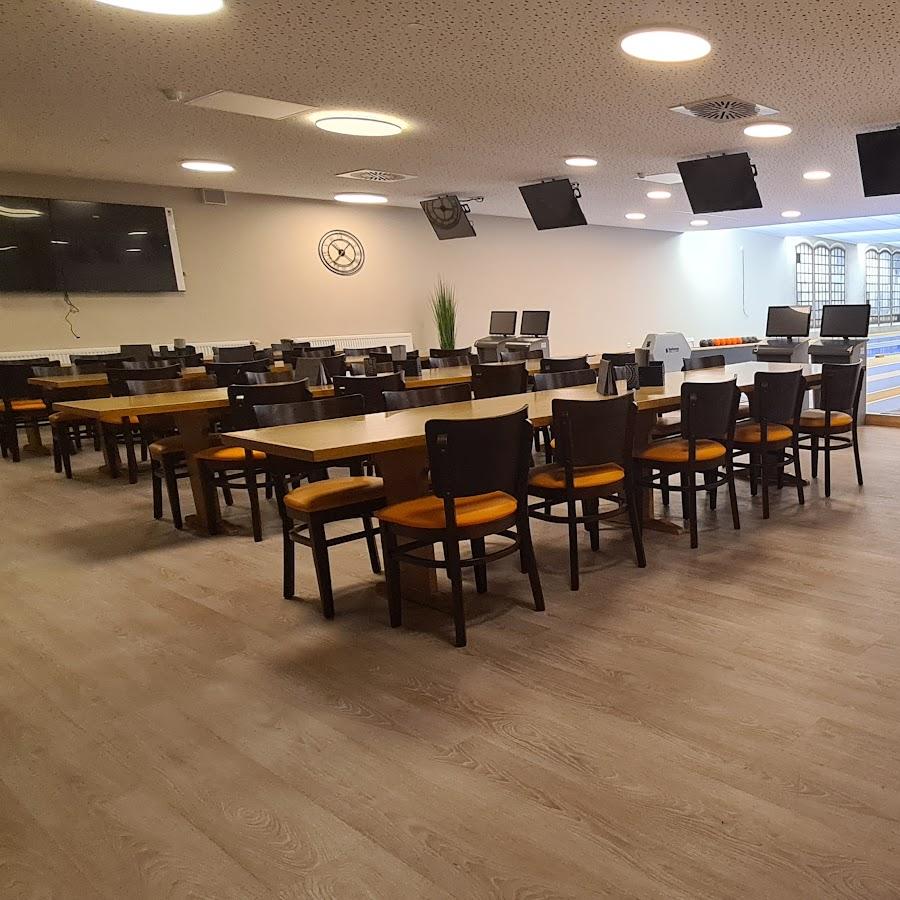 Restaurant "HALLE NEUN - Kegelbahn & Gaststätte (Restaurant Olympiahalle)" in Nußloch