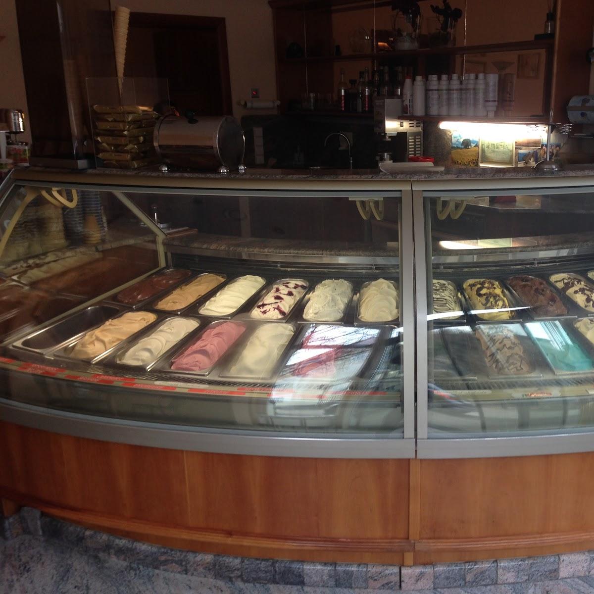 Restaurant "Eisdiele Cortina" in Weingarten (Baden)