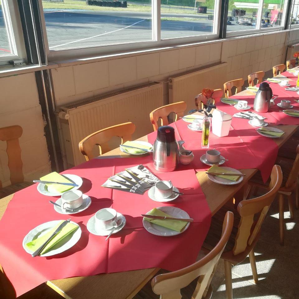 Restaurant "Clubhaus-Gaststätte Boxenstop" in Dettenheim