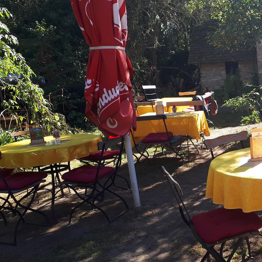 Restaurant "Café Bienenhaus" in Dettenheim