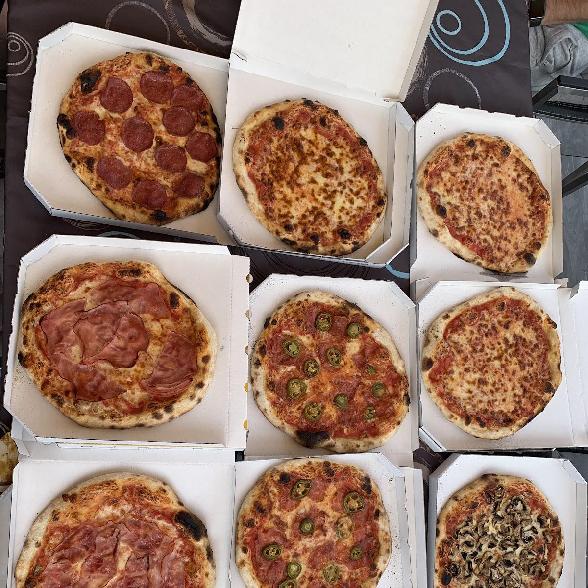 Restaurant "Leos DIE PIZZA & KEBAP Stube" in Hardt