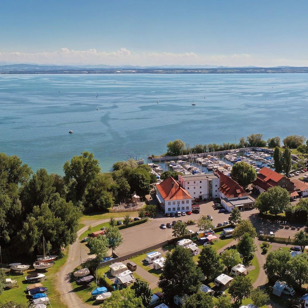 Restaurant "Schloss Helmsdorf" in Immenstaad am Bodensee