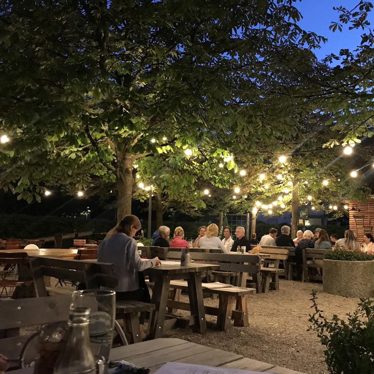 Restaurant "Wirtshaus Zinners" in Taufkirchen