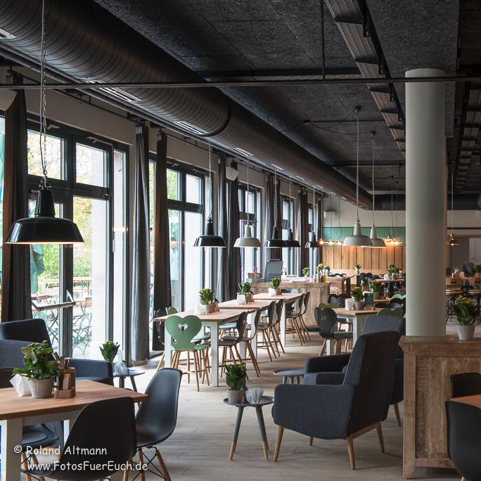 Restaurant "Wirtshaus Zinners" in Taufkirchen