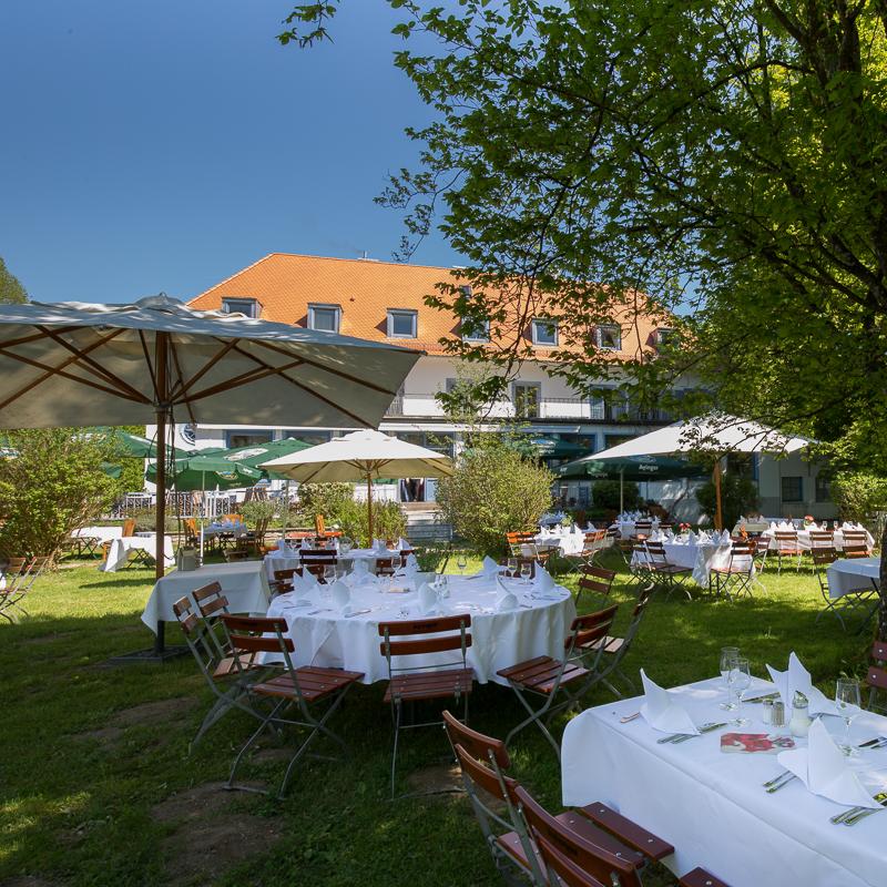 Restaurant "Waldhaus zur alten Tram" in Straßlach-Dingharting
