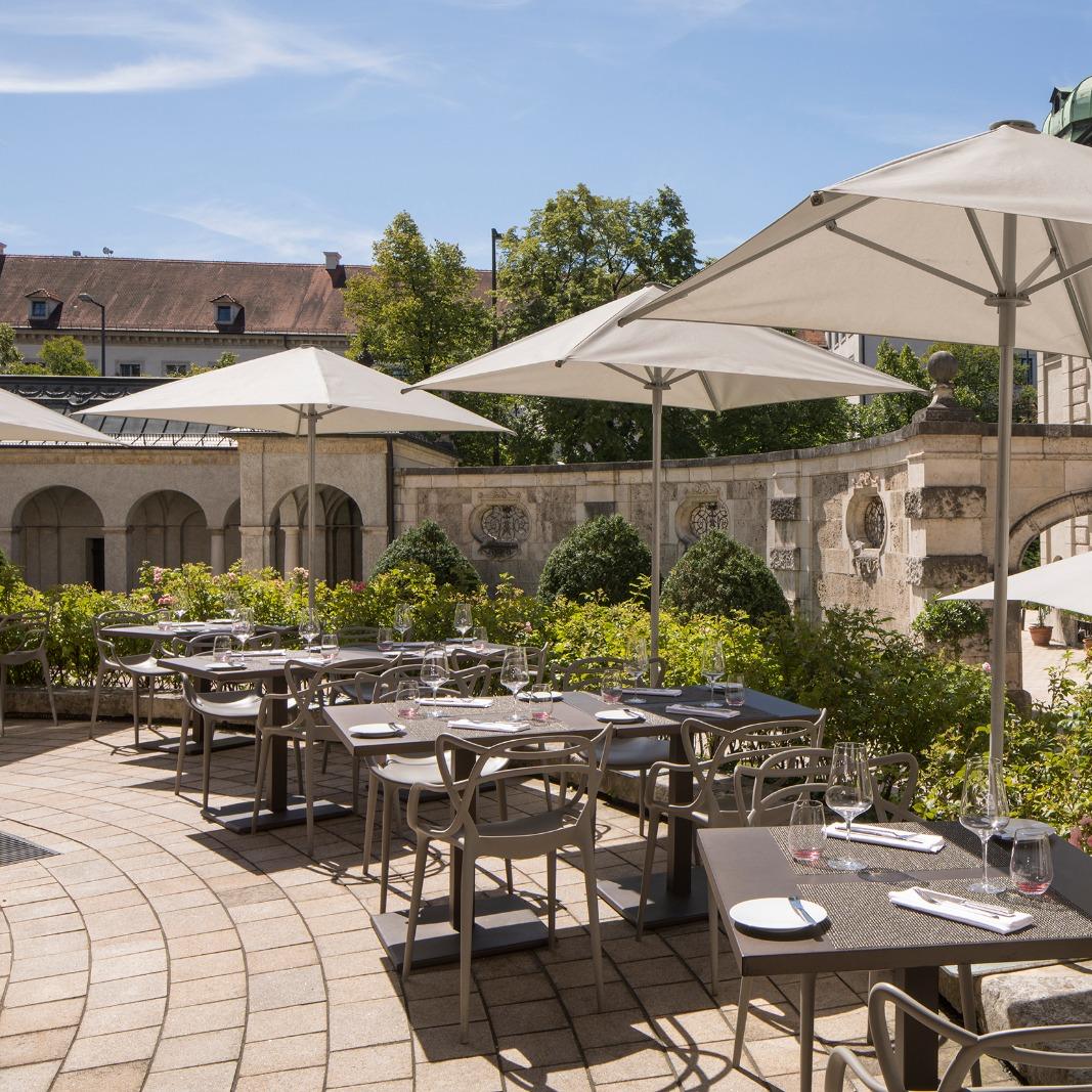 Restaurant "Café & Restaurant Museum" in München