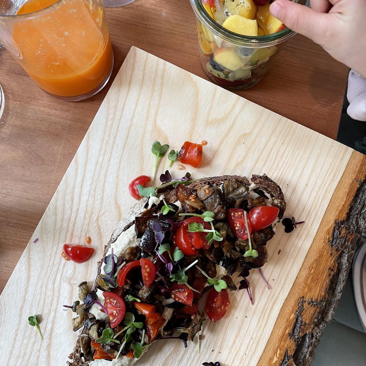 Restaurant "BENVIDO coffee & vino" in München