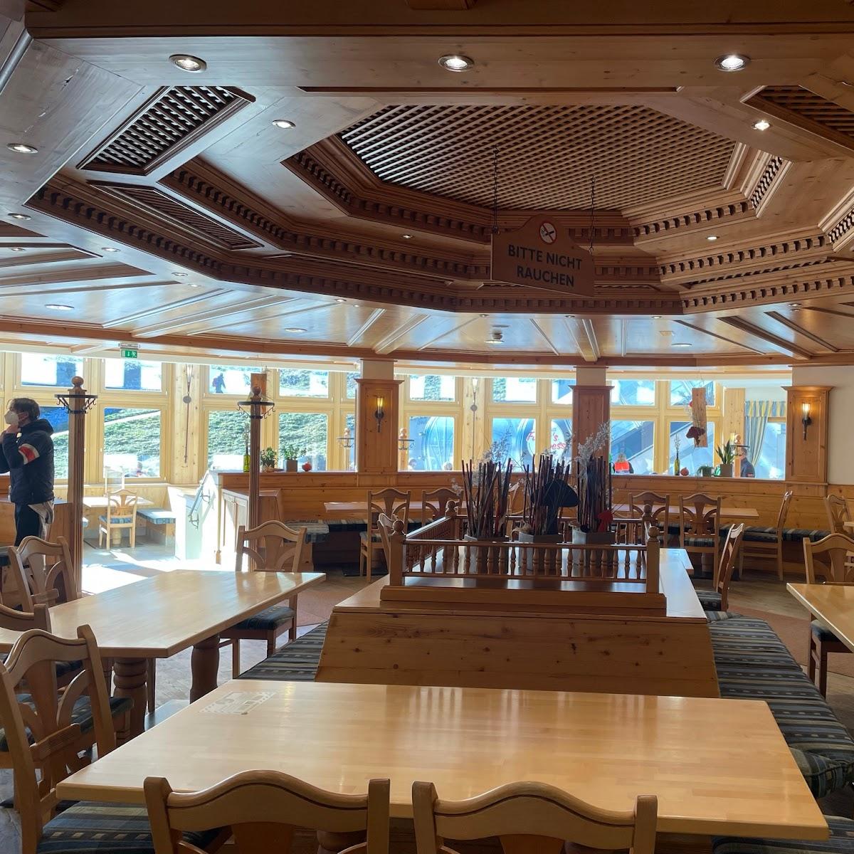 Restaurant "Sommerbergalm" in Tux