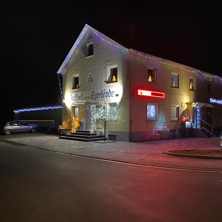 Restaurant "Roti-Tanz-Cafe" in Fellheim