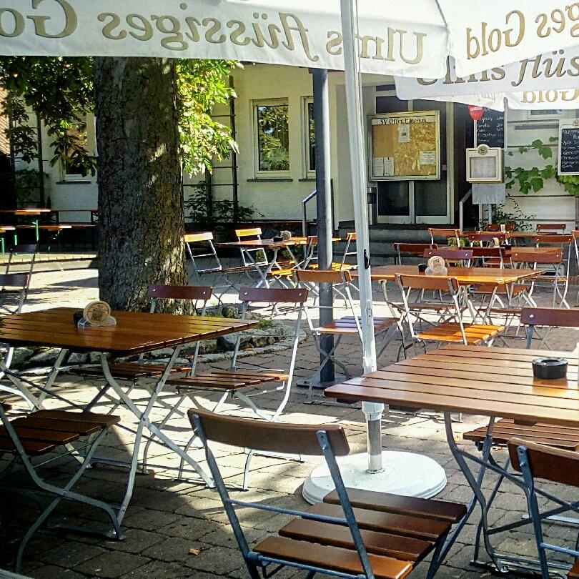 Restaurant "Bruni`s Sportgaststätte Offenhausen" in Neu-Ulm