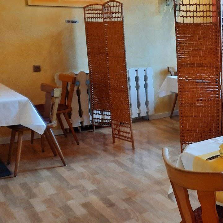Restaurant "Gasthaus Zur Linde" in Wied